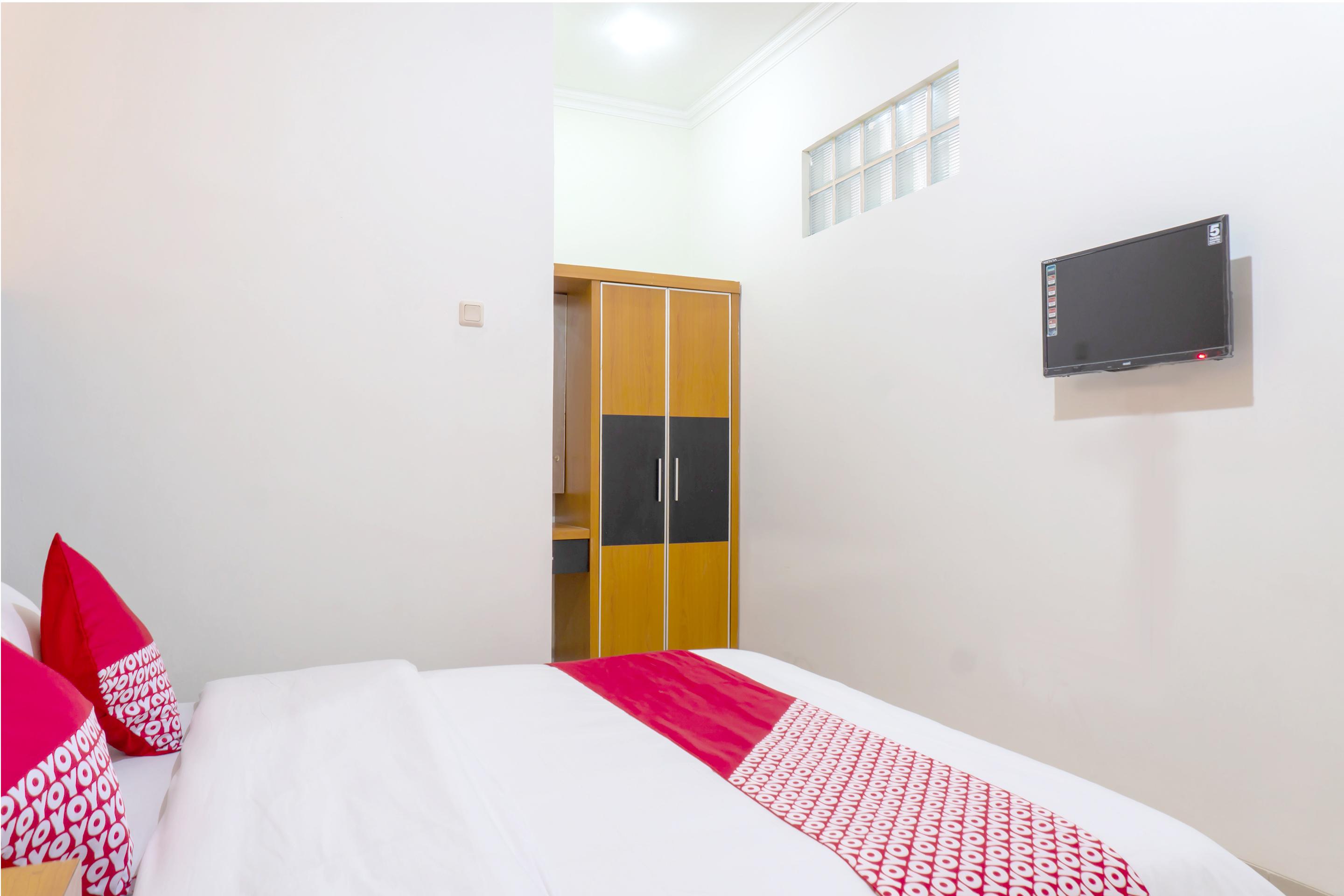 Super Oyo 617 Sukaraja Residence Syariah Bandung Esterno foto